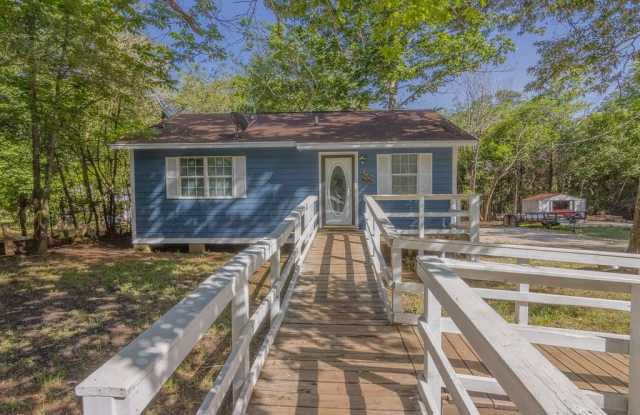 285 Debbies Boulevard - 285 Debbies Boulevard, Indian Springs, TX 77351