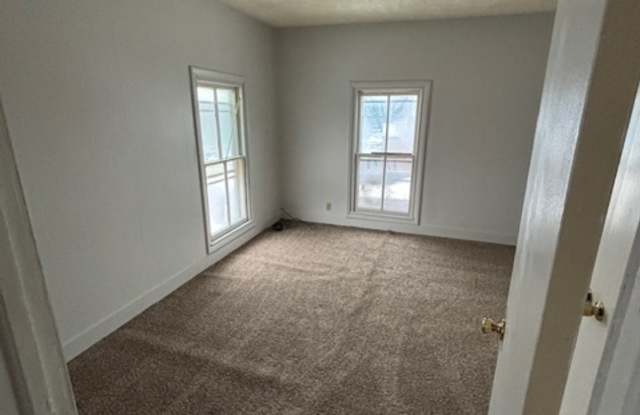 213 North Avenue - 3 photos photos