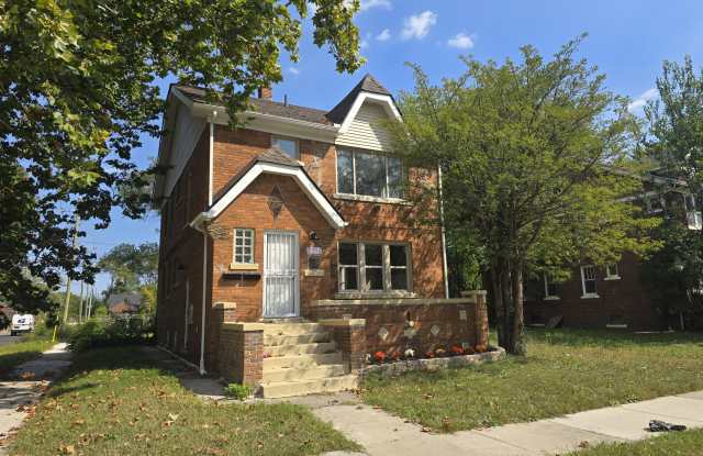 15512 Mendota Street - 1 photos photos
