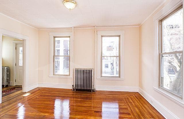 25 Cleveland St - 25 Cleveland Street, Somerville, MA 02143