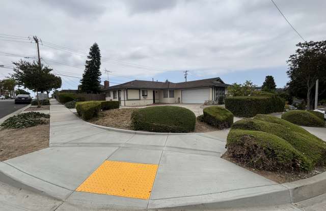 Corner lot La Mirada home! photos photos