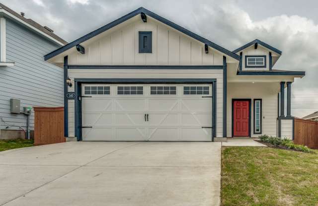 Look  Lease Special - $500 Off First Month - Deposit Free Option - Move in by February 14th with 13 month lease  Acceptable credit. photos photos