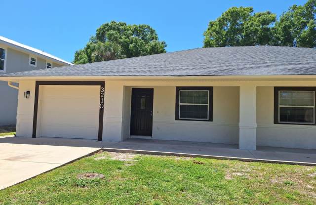 2BR 2BA plus 1 CAR GARGE DUPLEX - EDGEWATER photos photos