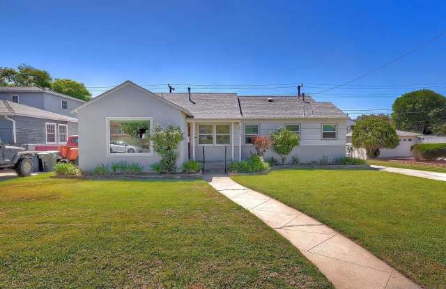 8951 Linden Gallery 1