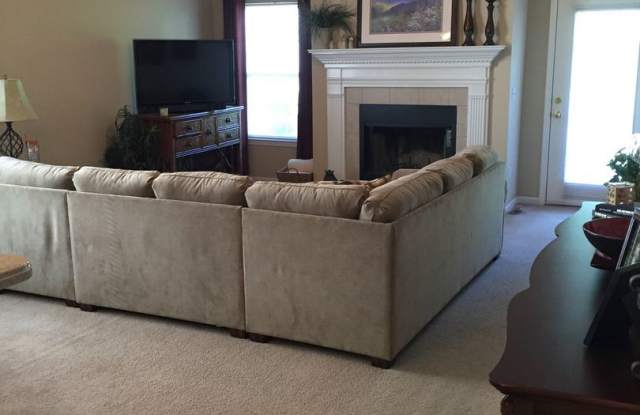 10328 Iverson Lane Gallery 2