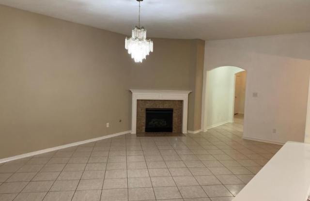 20227 Avery Point Dr Gallery 3