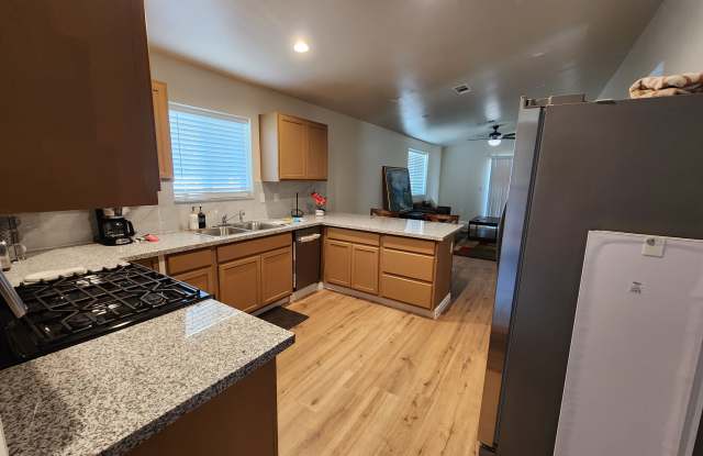 17173 Paula Rd - 17173 Paula Road, Bonadelle Ranchos-Madera Ranchos, CA 93636