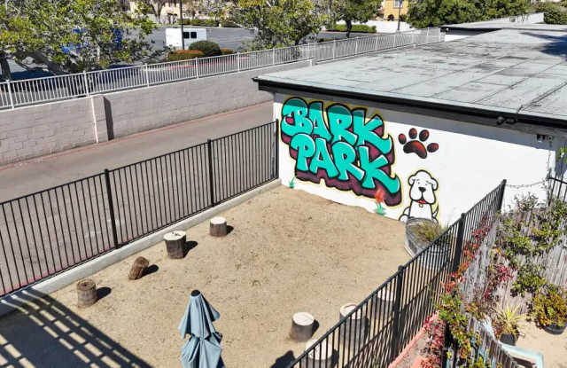Foothill Courtyard Gallery 2