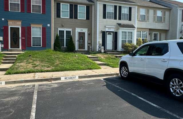 2 Bedroom Townhome in Glen Burnie - 535 Swoop Hill Road, Glen Burnie, MD 21061