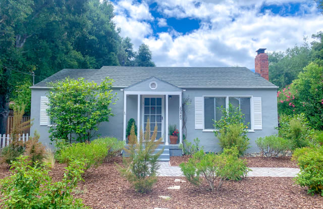 20480 Walnut Ave photos photos