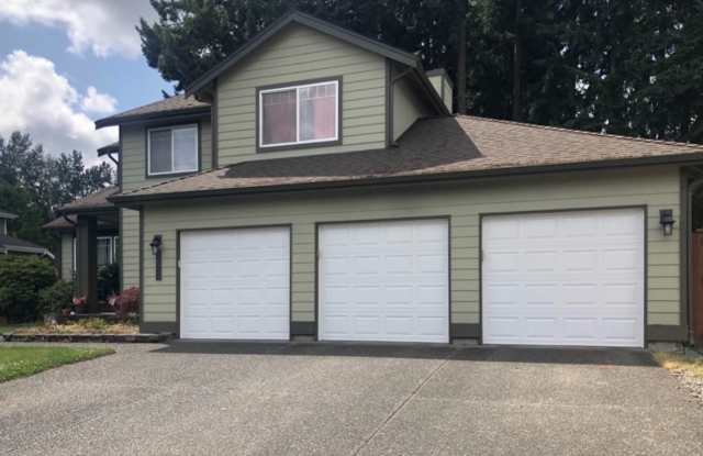 Gorgeous 4 Bedroom Home in Quiet Puyallup Neighborhood!! photos photos Gorgeous 4 Bedroom Home in Quiet Puyallup Neighborhood!! photos photos