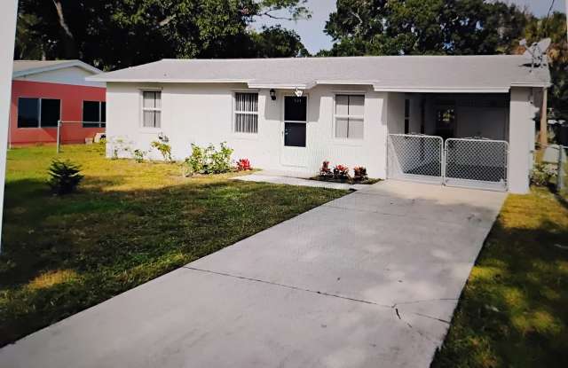 527 Blake Rd - 527 Blake Road, South Daytona, FL 32119