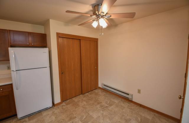 Deer Creek Apartments 3 Gallery 4