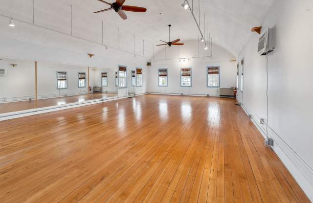 141 Main Street Gallery 3