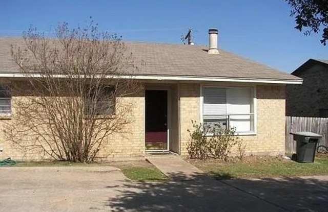 1209 April Bloom - 1209 April Bloom, College Station, TX 77840