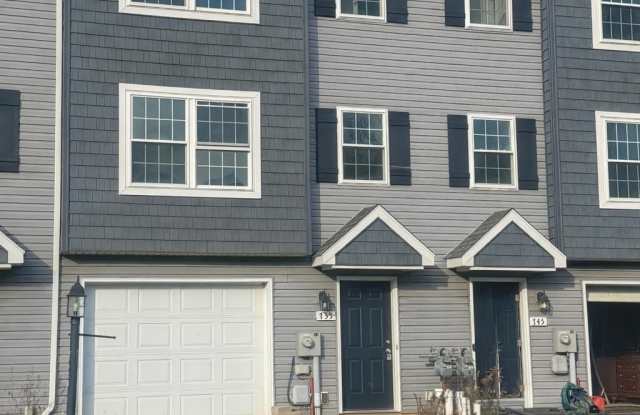 745 KENTWELL Drive photos photos