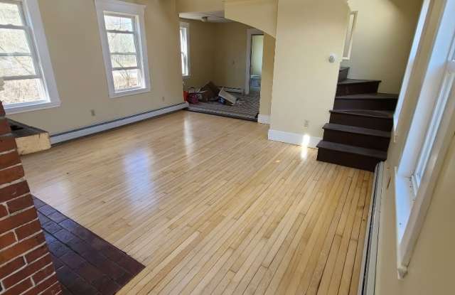 216 New Hampshire 11 Gallery 2