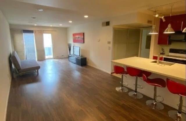 5257 Radford Ave photos photos