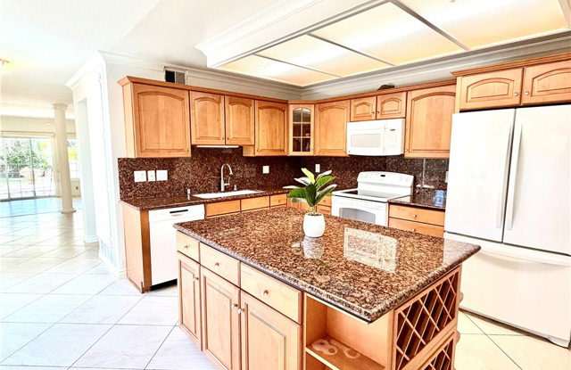 22661 Spring Lake Lane Gallery 3