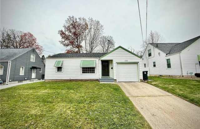 1163 Greenwood Avenue Gallery 1