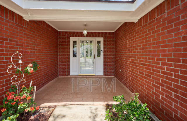 2609 Thomas Ln Gallery 4