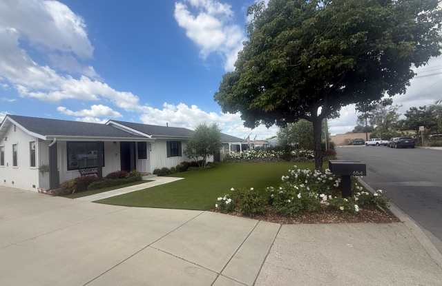 ***Just Reduced*** 5-Bedroom, 2-Bathroom home located in Azusa, CA! Gallery 4