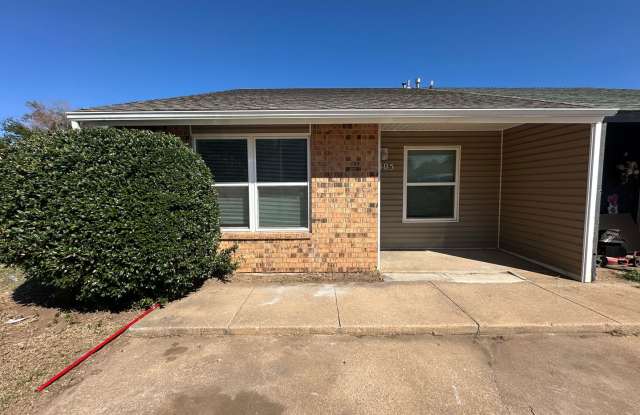 2 bed 1.5 bath Duplex Gallery 3