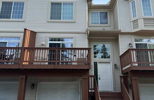Great Location *2Bed*1.5Bath Townhouse - Oakdale-Available August 1 photos photos