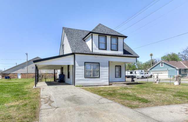 145 North L Avenue - 145 North L Avenue, El Reno, OK 73036