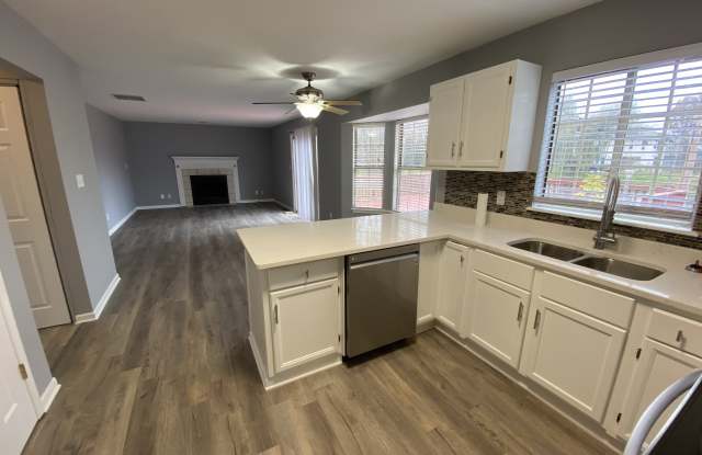 1124 Keeneland Court Gallery 2