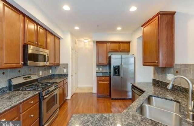 13705 VENTURI LANE Gallery 3