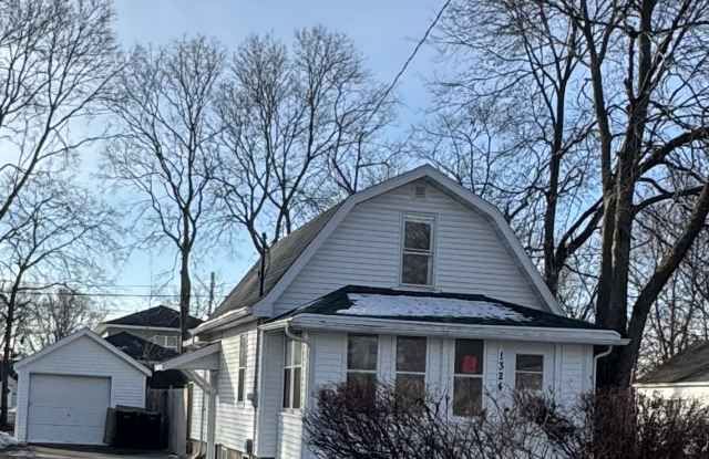 1324 Kenwood Ave photos photos