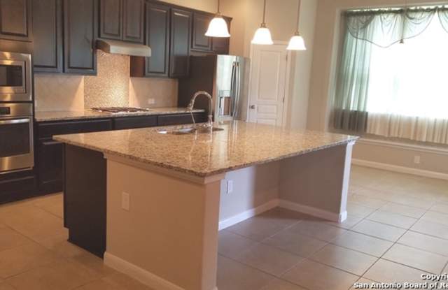21214 Capri Oaks Gallery 4