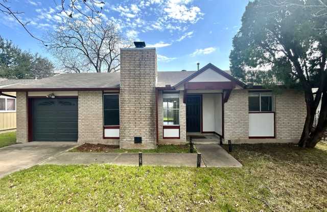 3BR Home with Fireplace, Hardwood Floors & Large Backyard photos photos