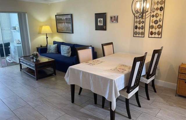 2566 S GARDEN Drive S Gallery 4