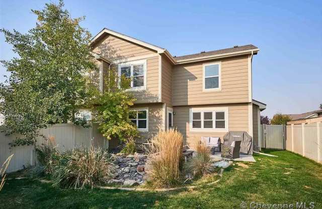 Luxurious 4 Bedroom, 4 Bathroom Townhouse in Cheyenne, WY! - 3905 Gunsmoke Road, Cheyenne, WY 82001