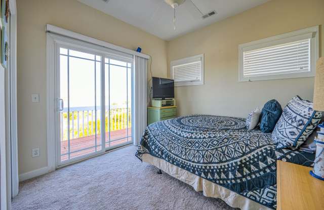 FALL IN LOVE WITH ISLAND LIVING - MONTHLY RENTALS AVAILABLE! Gallery 4