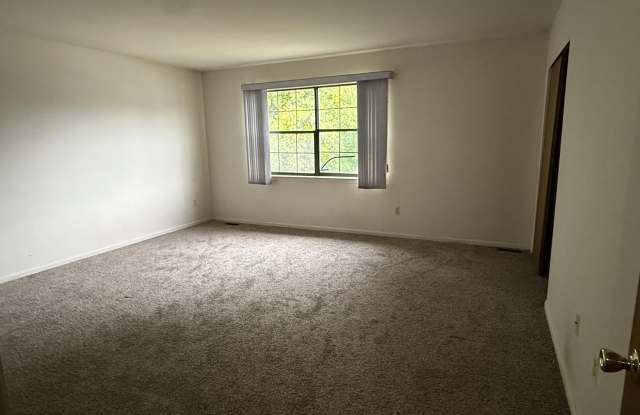 1114 Sawmill Road Gallery 3