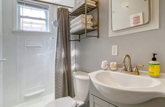 4016 Canyon Lake Dr photos photos