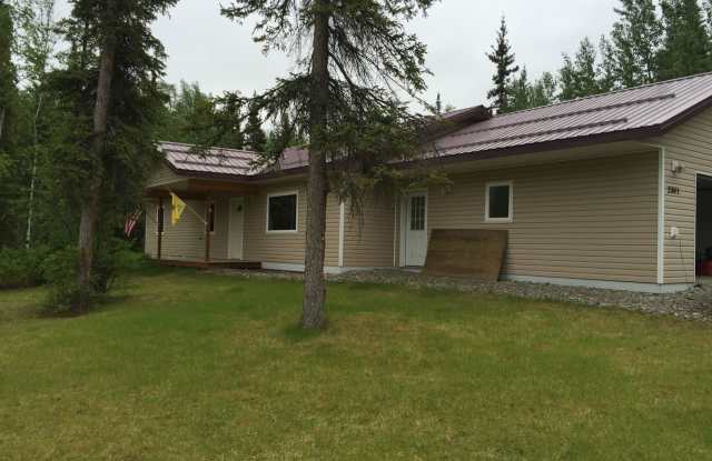 3 bed/2 bath/ 2 car garage home in NP available May 1 Dogs ok! photos photos
