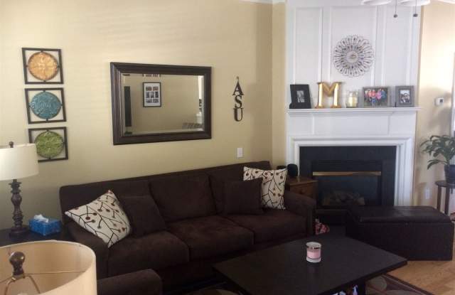 3429 Laurenhurst Ln Gallery 4