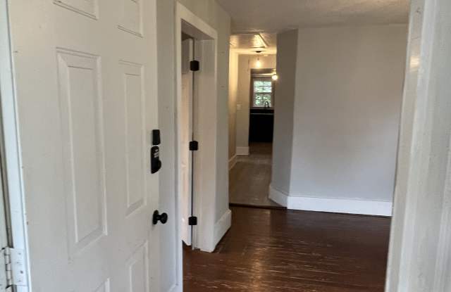 2328 Batavia St Gallery 1