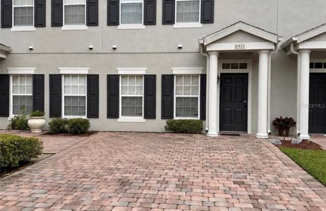 2411 CARAVELLE Circle Gallery 1