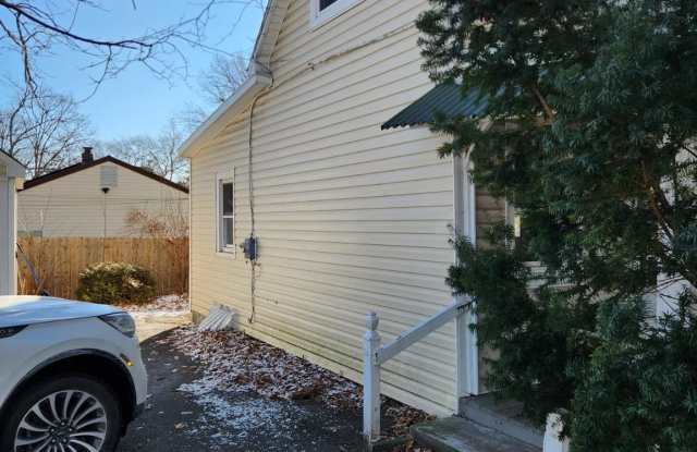 73 E BRANCH Avenue - 73 East Branch Avenue, Pine Hill, NJ 08021