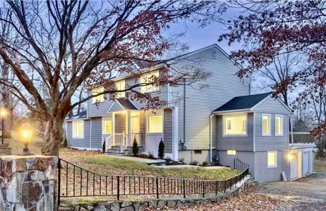 51 Short Hill Lane - 51 Short Hill Lane, Fairfield County, CT 06825