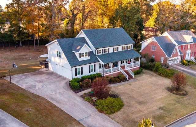 Spacious Lilburn Retreat Near Hwy 78 | Minutes to Stone Mountain Park, New Costco & Amazon Hub photos photos