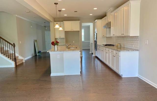 4018 LAURA JEAN Way Gallery 4