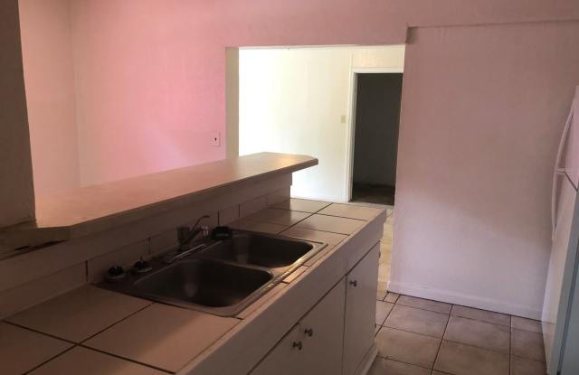 6947 Miss Muffet Ln S Gallery 3