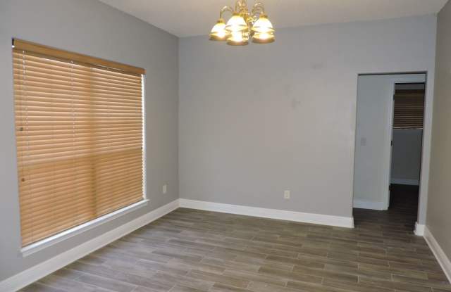 7105 Annandale Dr Gallery 3