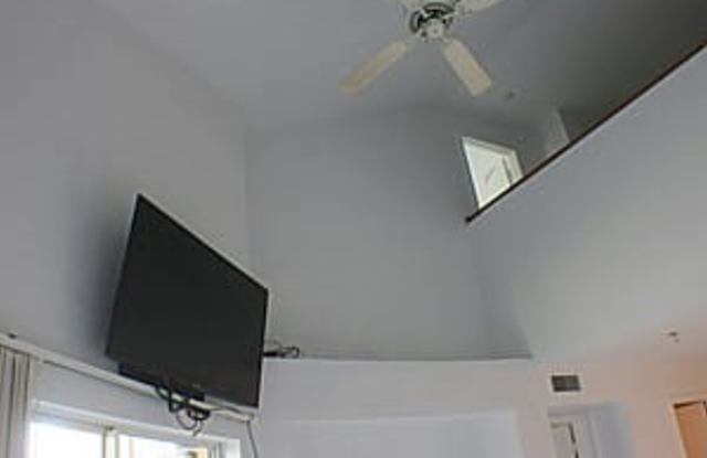 4791 Via Palm Lakes, 1706 Gallery 1